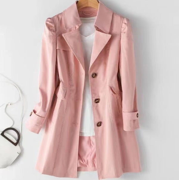 Eine stylische Trenchjacke für alle Gelegenheiten